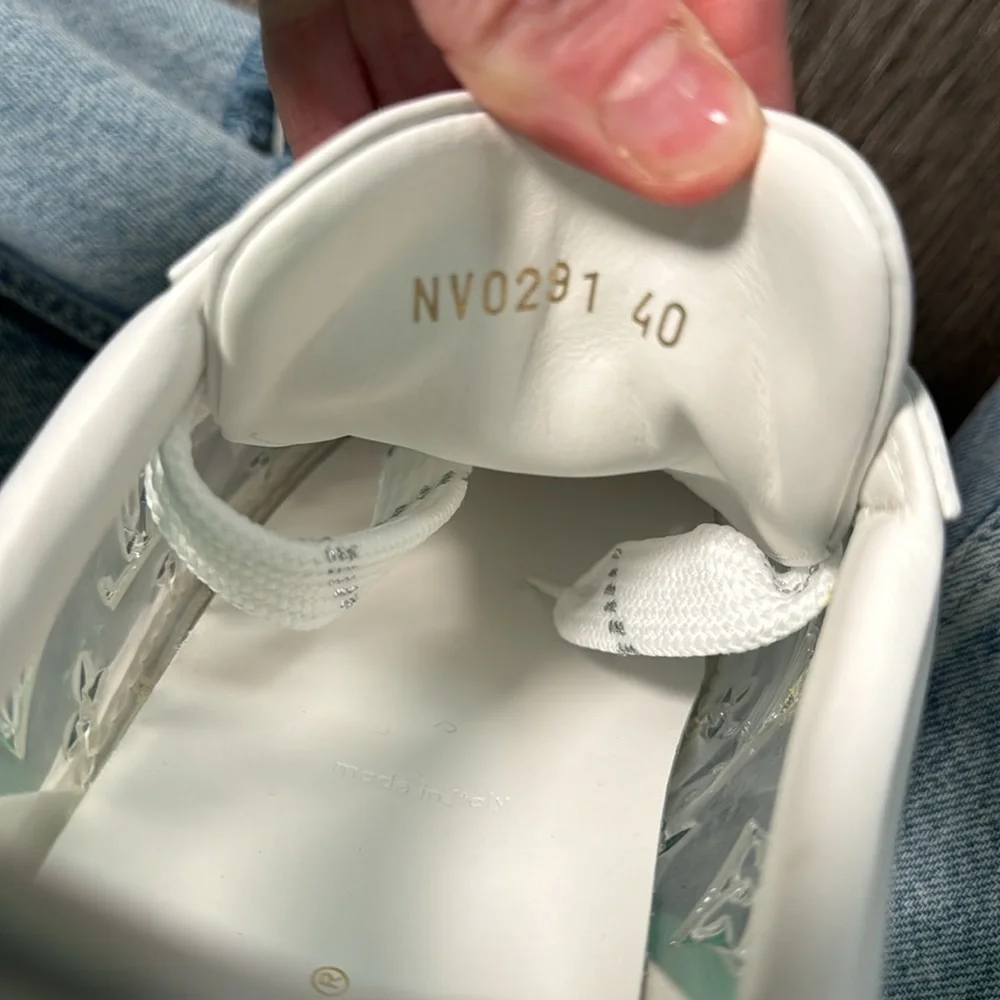 Louis Vuitton Time Out Sneaker and socks size 40 - Picture 6 of 7